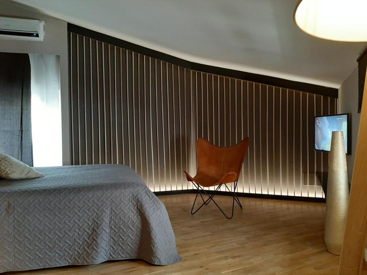 דסנזאנו דל גארדה Moaa - Modern Art Apartment מראה חיצוני תמונה